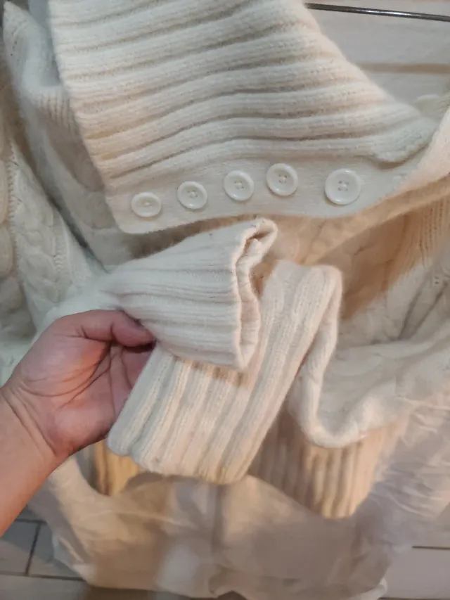 Jersey crema Banana Republic Lana Angora medium