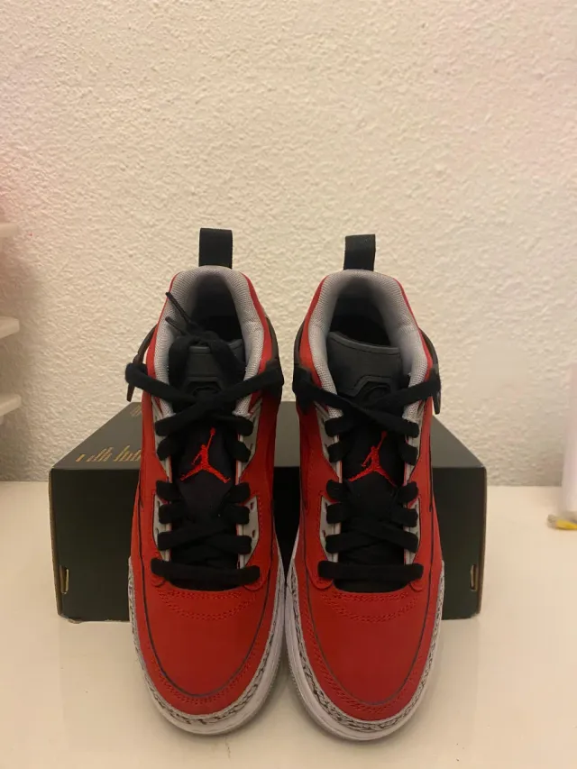 Jordan Spizike Rojo Gris Talla 39