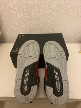 Jordan Spizike Rojo Gris Talla 39