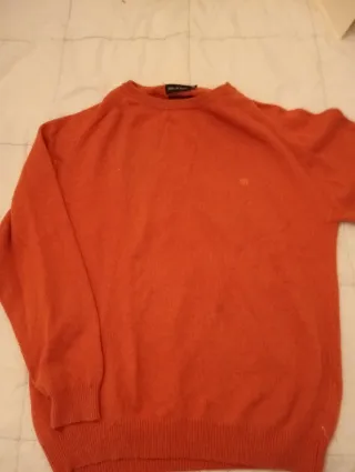 4  jerseys Pedro del Hierro y Springfield