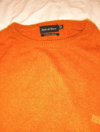 4  jerseys Pedro del Hierro y Springfield