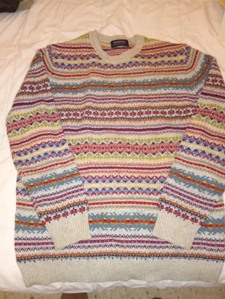 4  jerseys Pedro del Hierro y Springfield