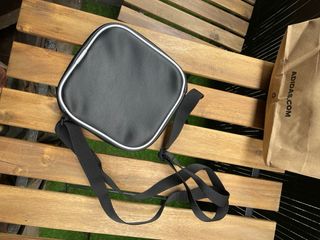 Bolso bandolera Adidas negro
