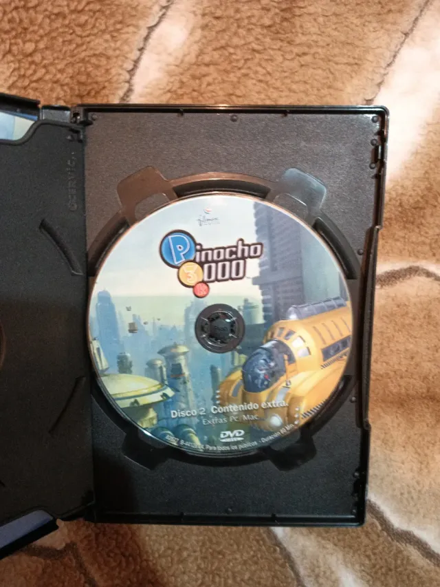 2 DVDS Pinocho 3000 Película precio negociable