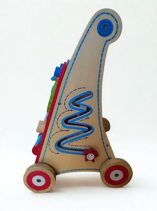 Correpasillos de madera