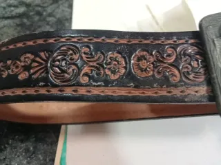 Cintura in pelle per bambini con incisione