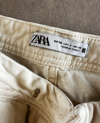Vaqueros Zara Beige Desgastados