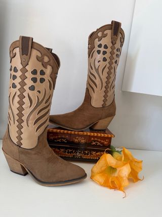 Stivali Camperos Beige/Marrone Tg 39 texani