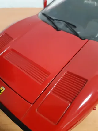 Hot Wheels Ferrari 288 GTO 1:18