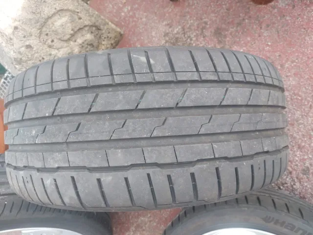 Llantas en 18 con neumáticos