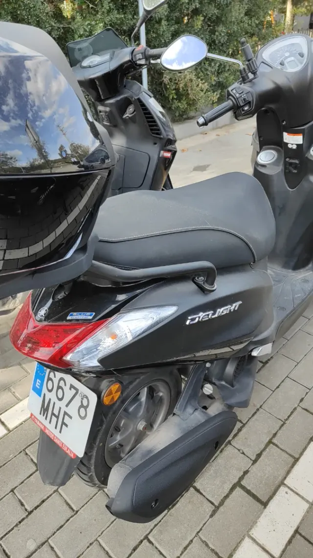 Yamaha D'elight 2023 Negra