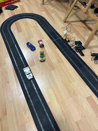 Scalextric Silverstone Ampliado