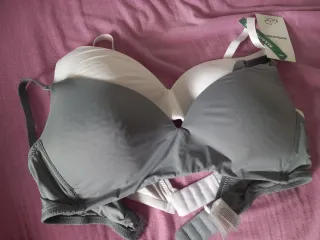 Sujetadores de lactancia gris y blanco