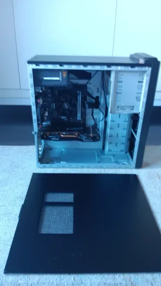 PC Gaming RX6600XT y Ryzen 5