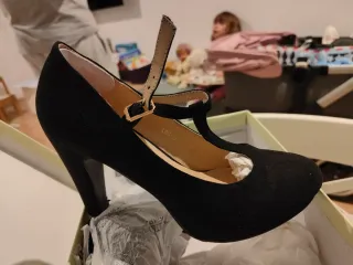 Zapatos tacón piel vuelta negros