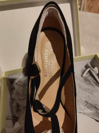 Zapatos tacón piel vuelta negros