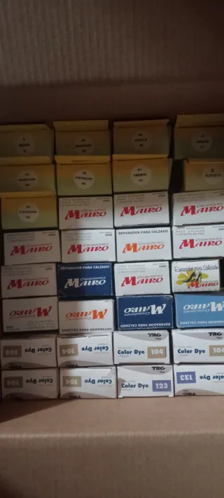 Lote tintes de zapatos