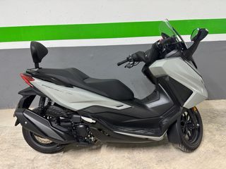Honda Forza 350cc 8.500km con garantía oficial.