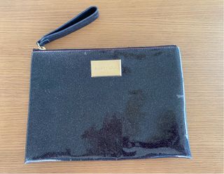 Bolso sobre  Bimba y Lola Negro Brillo