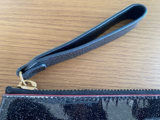 Bolso sobre  Bimba y Lola Negro Brillo