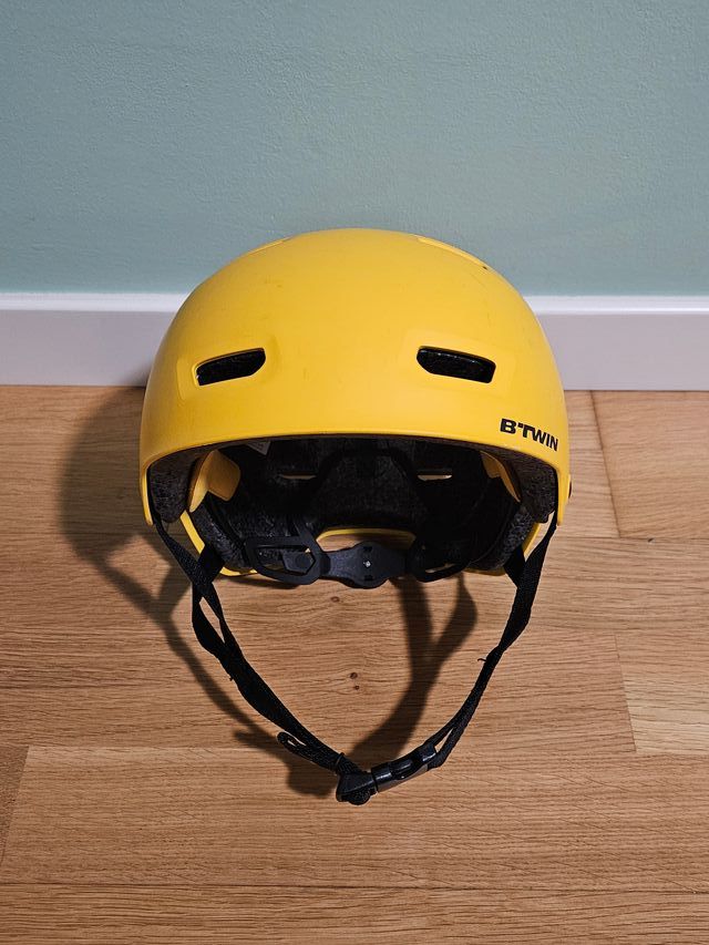 Casco infantil Btwin amarillo
