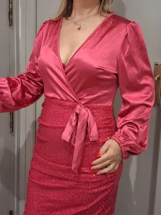 Vestido fiesta rosa satinado lentejuelas