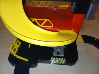 Parking garaje de Juguete con coches y Helipuerto