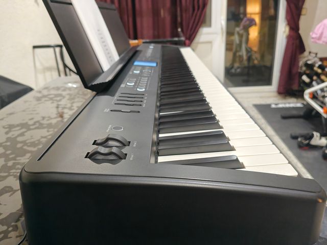 Roland FP-E50 COME NUOVO. IMPORTA SUONI ZENCORE