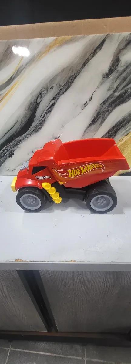 Camión Volquete Hot Wheels Rojo