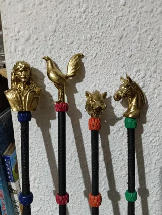 Bastones decorativos dorados