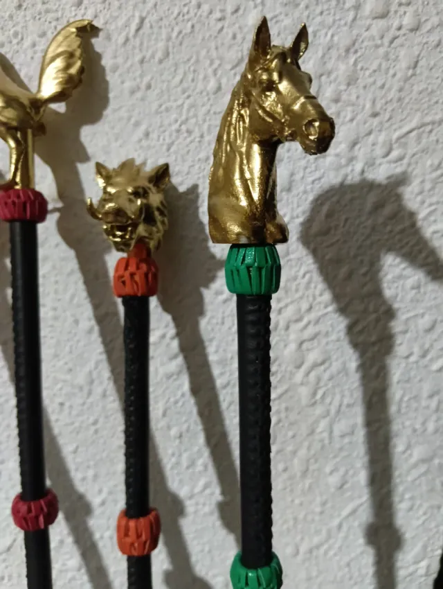 Bastones decorativos dorados