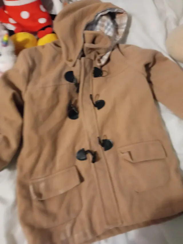 Jaqueta infantil camel com capuz