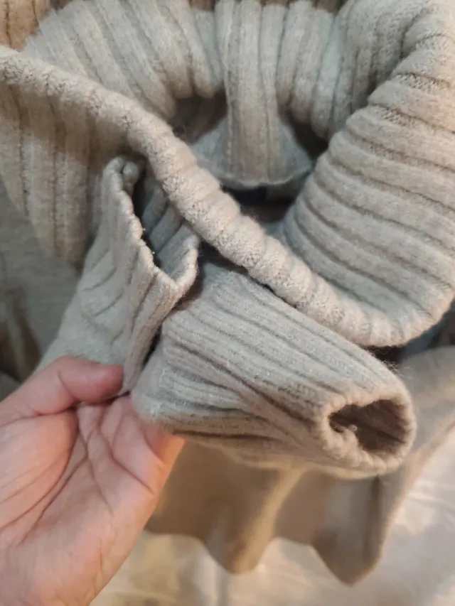 Jersey Lana Merino Cuello Cisne Beige