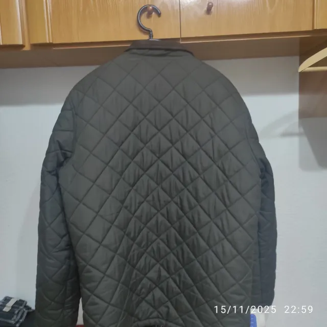 Chaqueta guateada Essentials Talla M