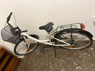 Bicicleta urbana clásica – cómoda, ligera y lista