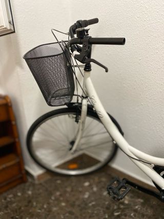 Bicicleta urbana clásica – cómoda, ligera y lista