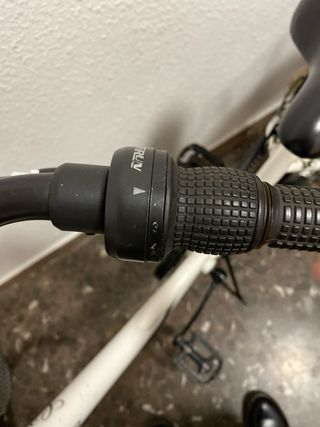 Bicicleta urbana clásica – cómoda, ligera y lista