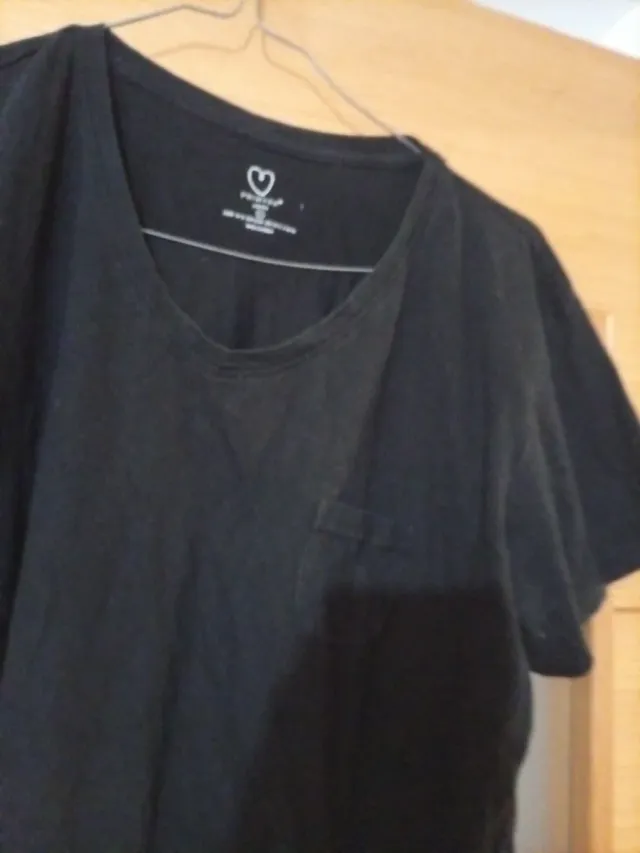 Camiseta básica escote en V