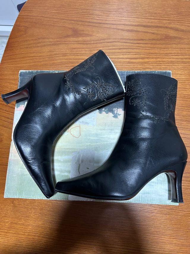 Botines piel negros mujer