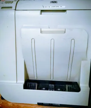 Impresora HP Color LaserJet CP2025