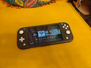 Nintendo Switch Lite