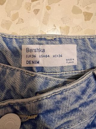 falda y pantalón vaquero