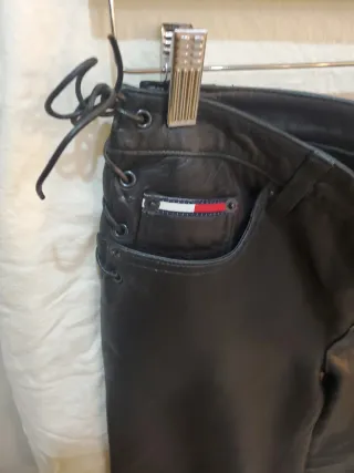 Pantalón Cuero Tommy Hilfiger Negro