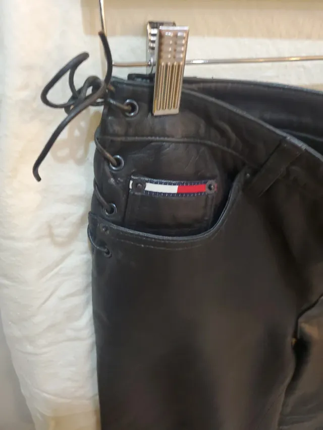 Pantalón Cuero Tommy Hilfiger Negro