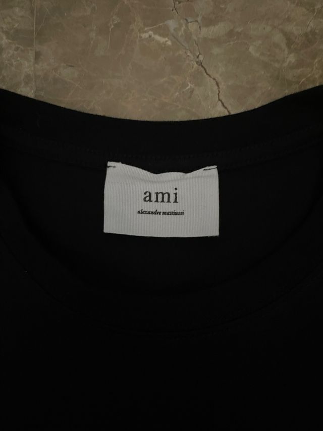 Camiseta Ami Negra