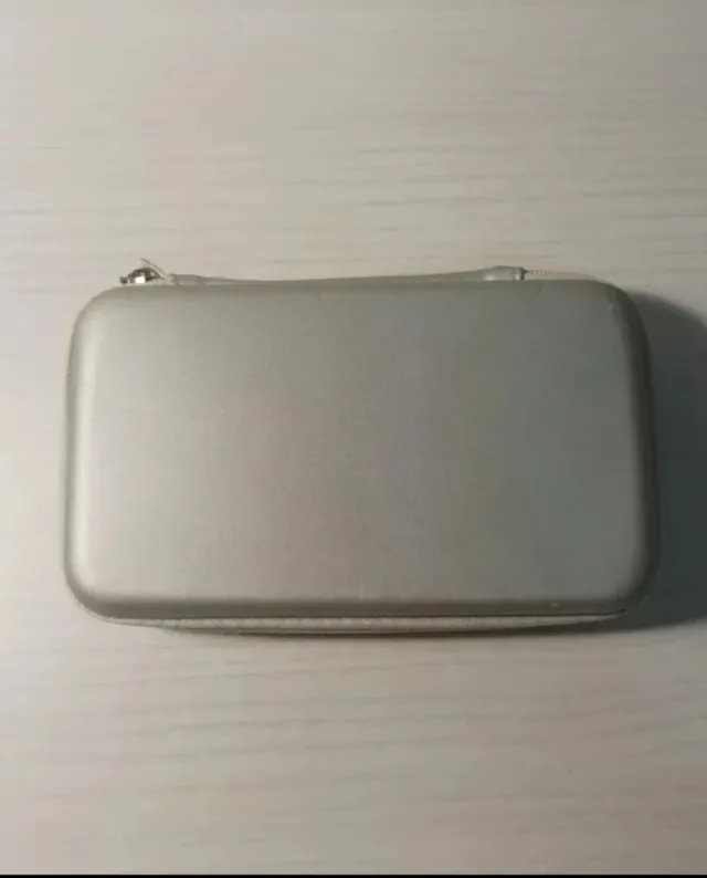 Cover grigio/argento per Nintendo DS