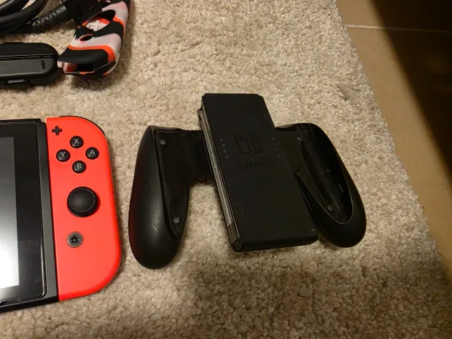 Nintendo Switch Completo con Accessori