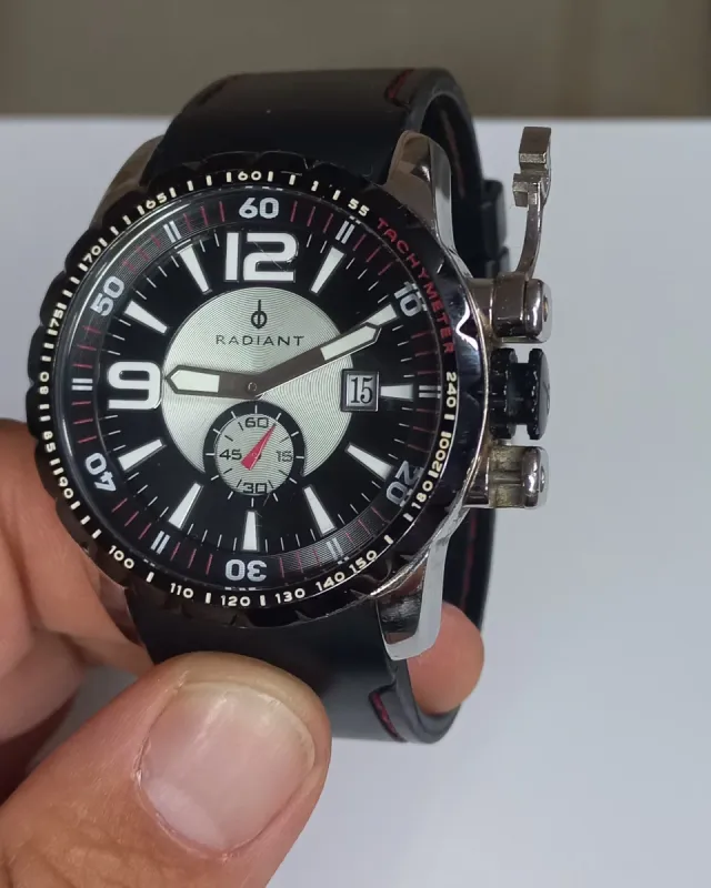 Reloj Radiant Caballero Negro y Plateado