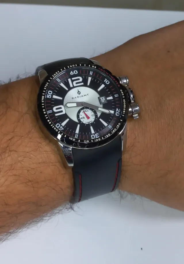 Reloj Radiant Caballero Negro y Plateado