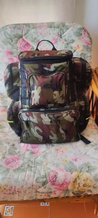 Mochila de pesca camuflaje